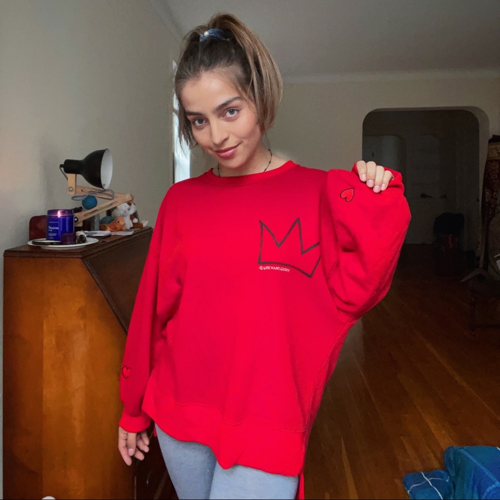 WREN + GLORY 'QUEENING' PAINTED SWEATSHIRT